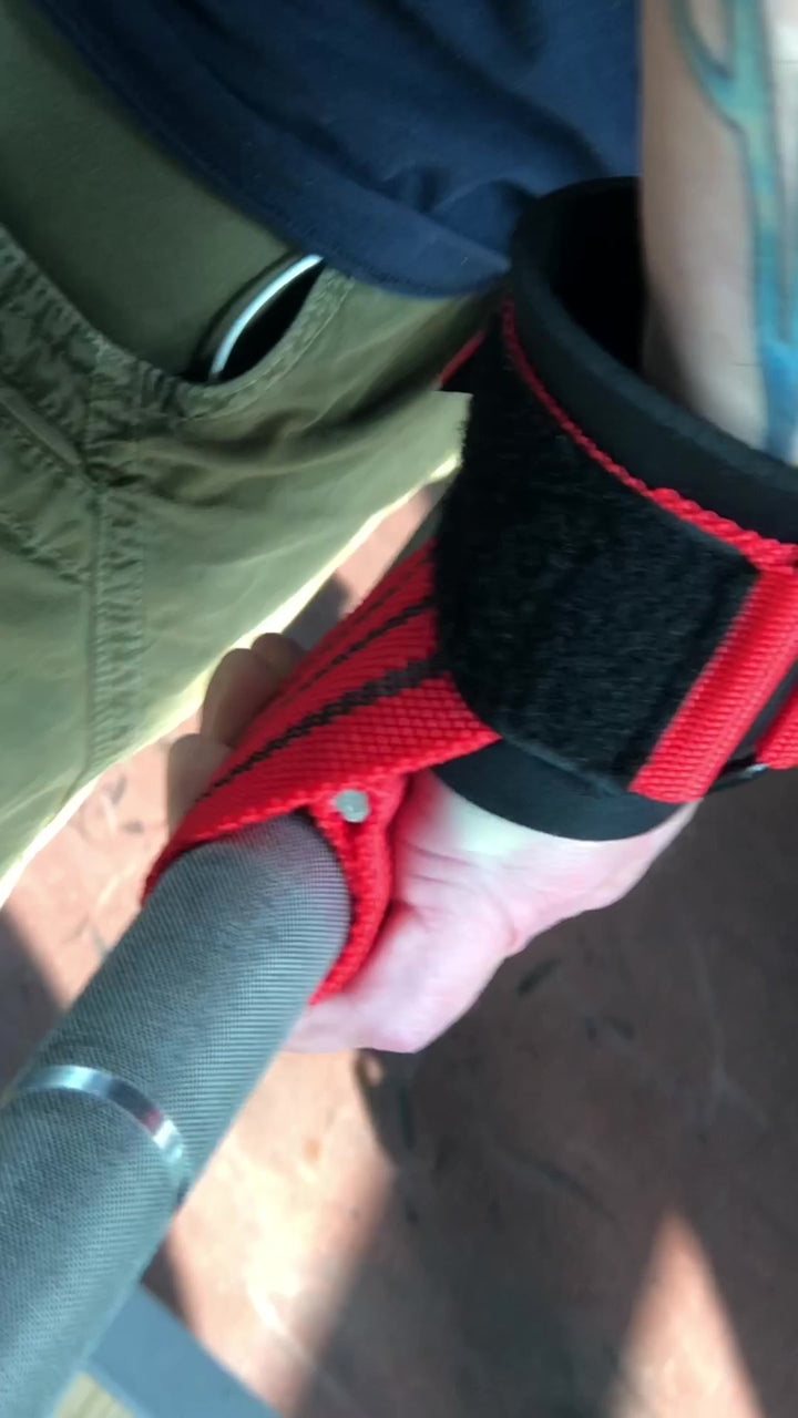 Weightlifting straps short wide black